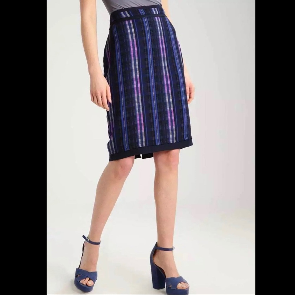 NWT size 10 silk Banana Republic skirt